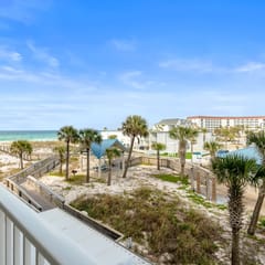 3-Min Walk to Beach + Pool | 2BR/2BA Seacrest